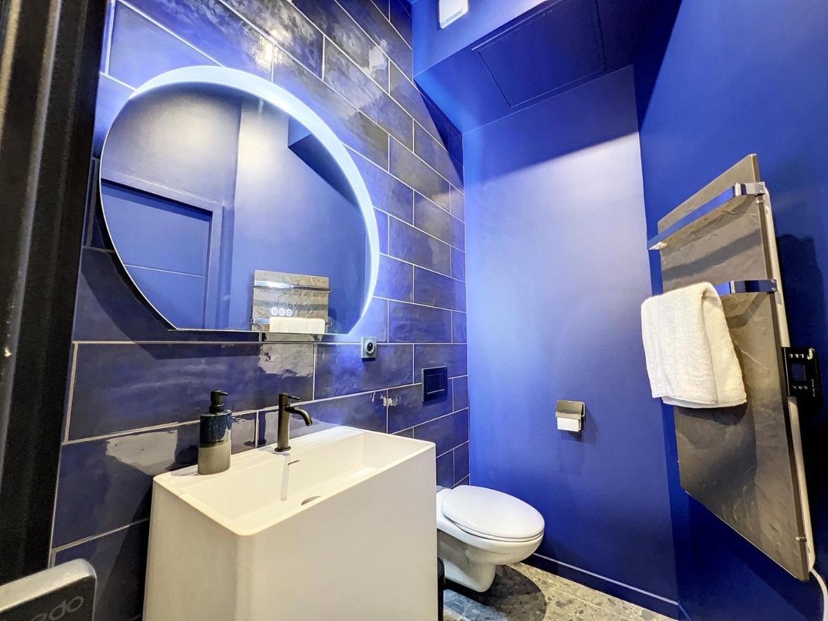 Cocon Blanc Calin Avec Jacuzzi Privatif - Loveroom Insolite Saint-Etienne  Exterior photo